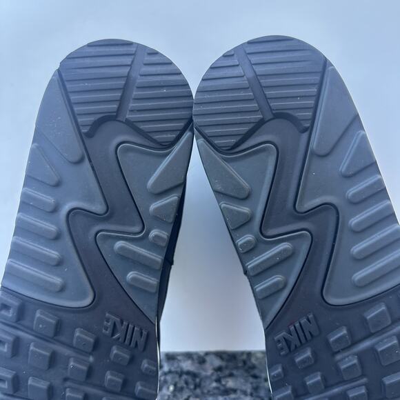 Nike Air Max 90 Essential Wolf Grey Black Shoes Men’s Size 8 (537384-053)